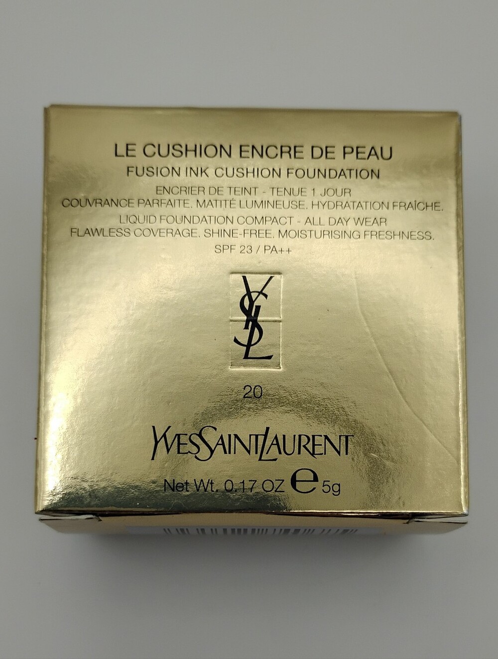 Yves Saint Laurent Touche Éclat Glow-Pact Cushion Foundation- Shade B10 - Picture 3 of 5